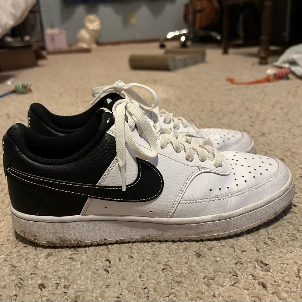 black and white nike court vision